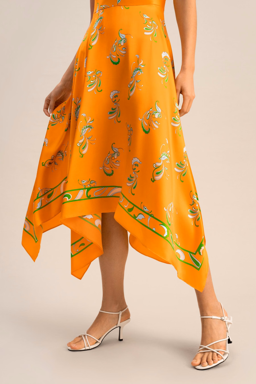 Vestido de pañuelo de primavera