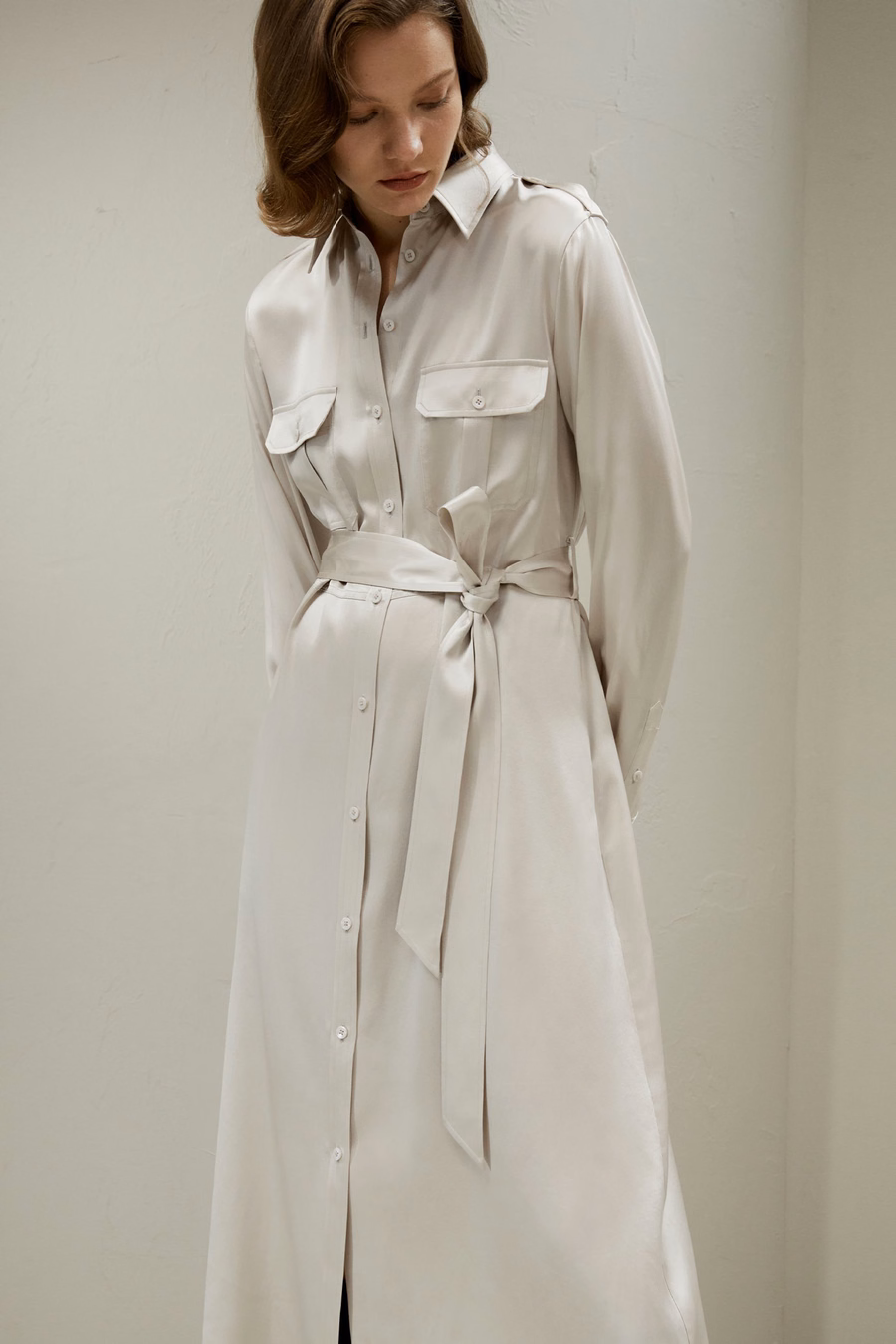 Vestido Midi de Camisa Estilo Trench de Seda