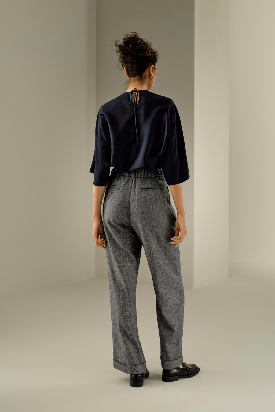 Pantalones de traje de lana con pierna ancha