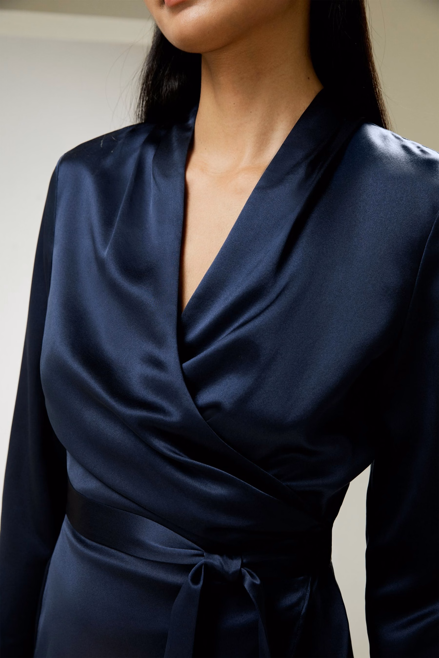 Blusa envolvente de seda