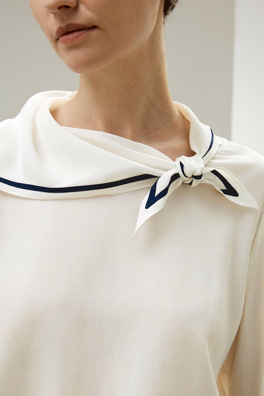 Camisa de cuello náutico