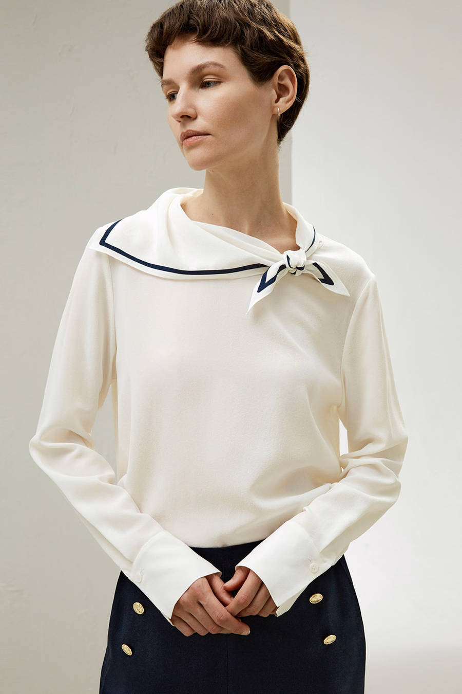 Camisa de cuello náutico