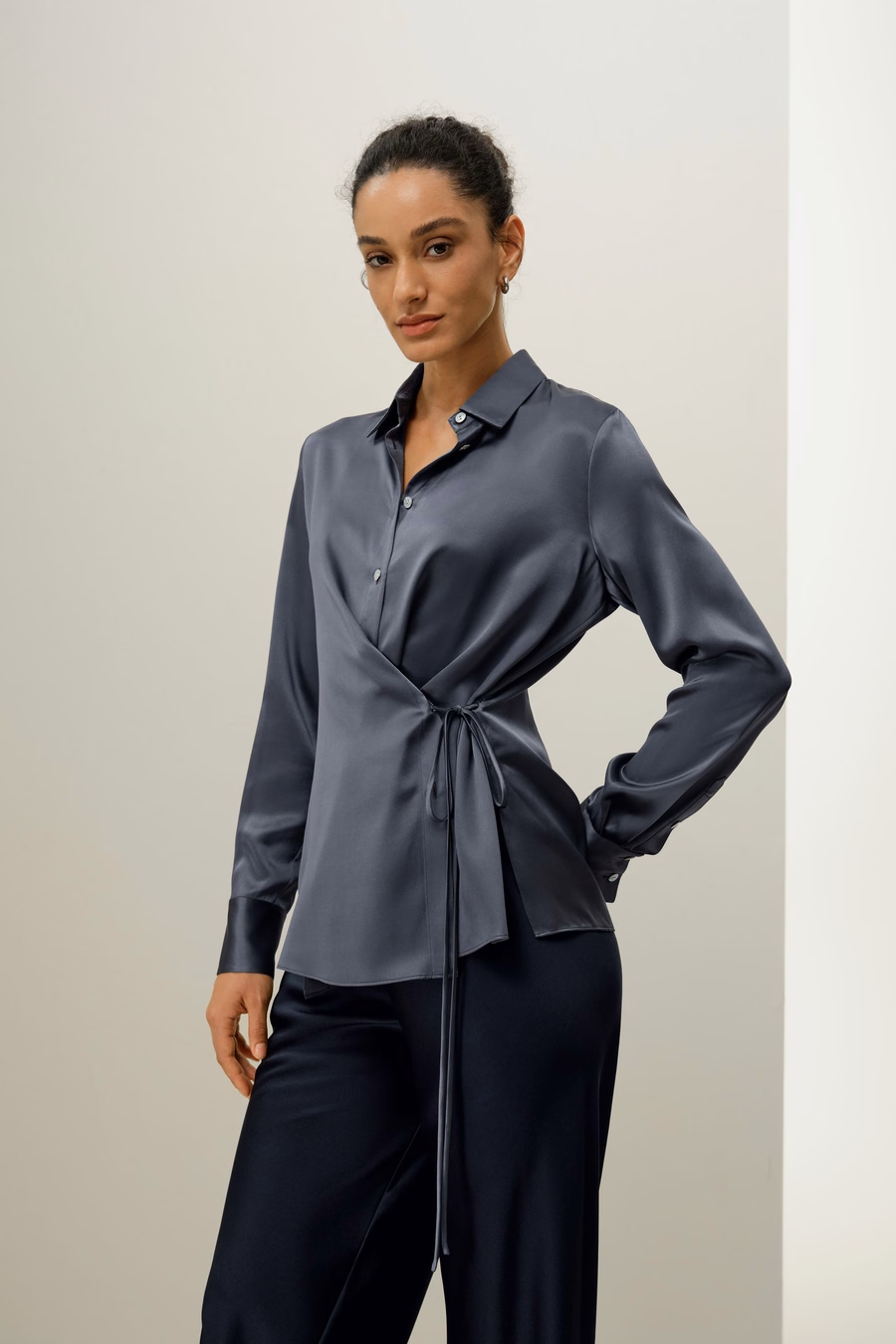 Camisa de seda charmeuse convertible